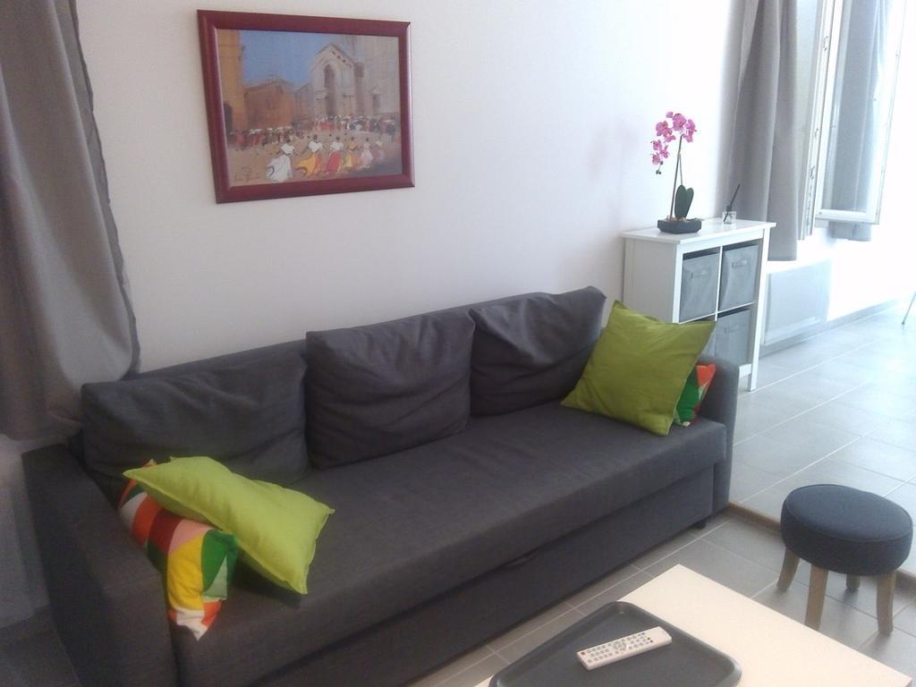 Appartamento Colombe LʼIsle-sur-la-Sorgue Esterno foto