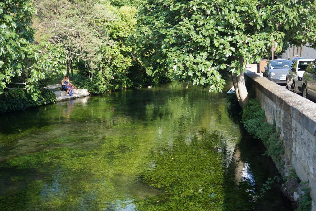Appartamento Colombe LʼIsle-sur-la-Sorgue Esterno foto